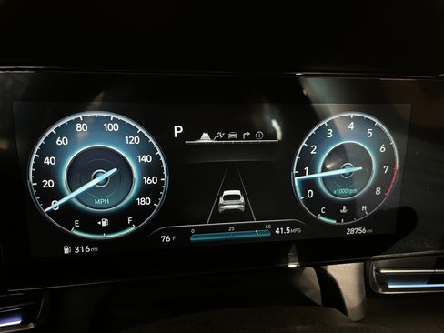 Used 2023 Hyundai Elantra N image 9