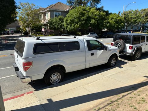Used 2011 Ford F150 XL w/ XL Decor Group RWD image 4