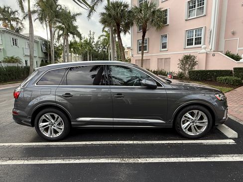 Used 2022 Audi Q7 3.0T Prestige image 4
