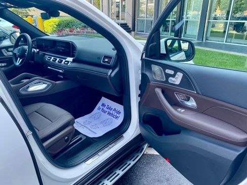 Used 2021 Mercedes-Benz GLE 350 image 4
