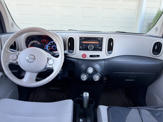 Used 2011 Nissan Cube 1.8 S w/ Interior Designer Pkg FWD image 4