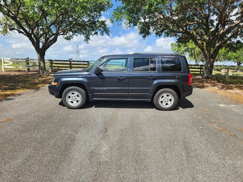 Used 2015 Jeep Patriot Sport w/ Power Value Group image 8
