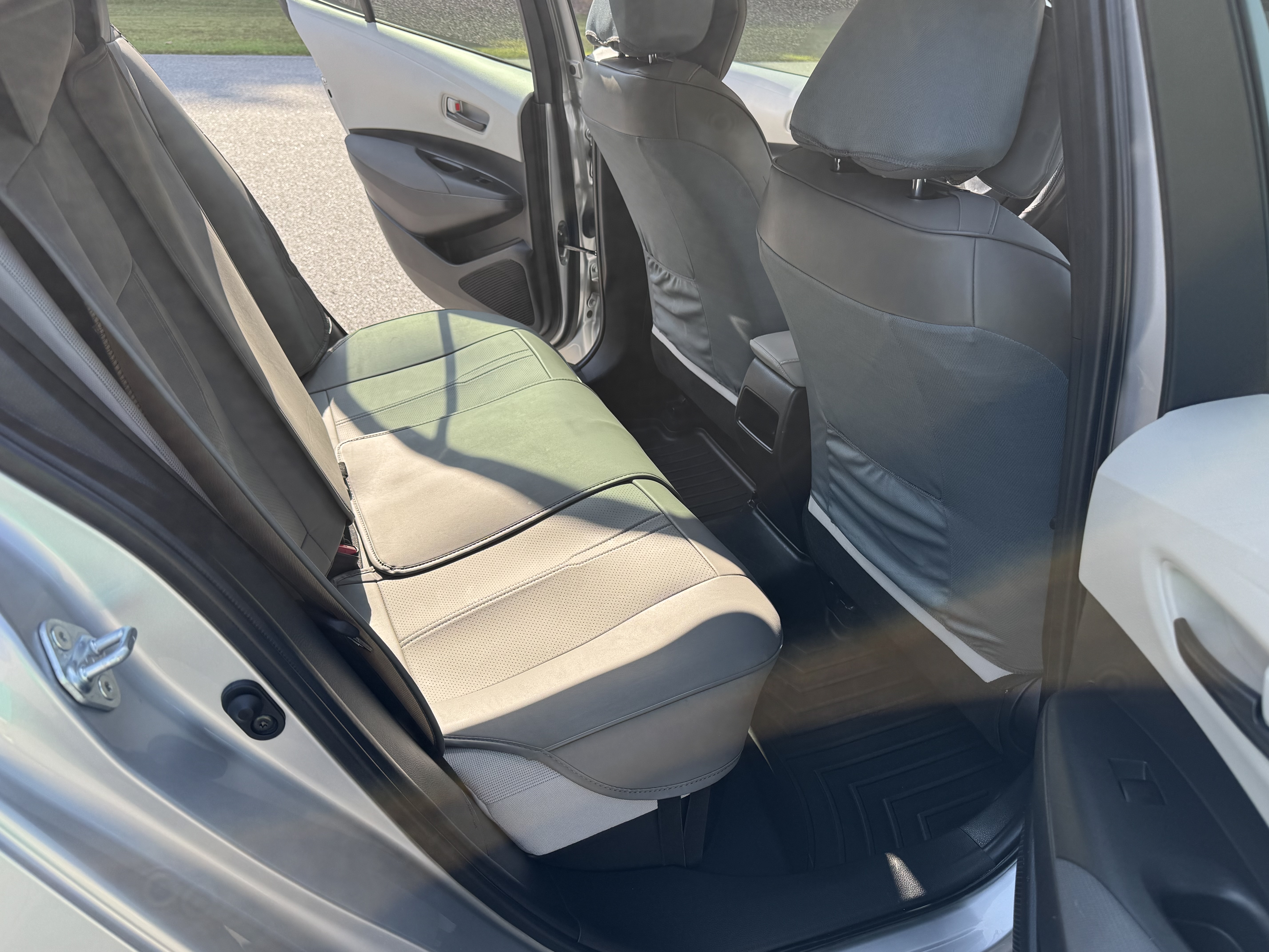 Used 2022 Toyota Corolla LE FWD image 20