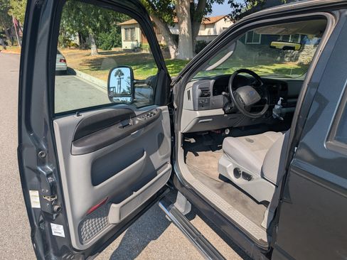 Used 2005 Ford F250 XLT image 13