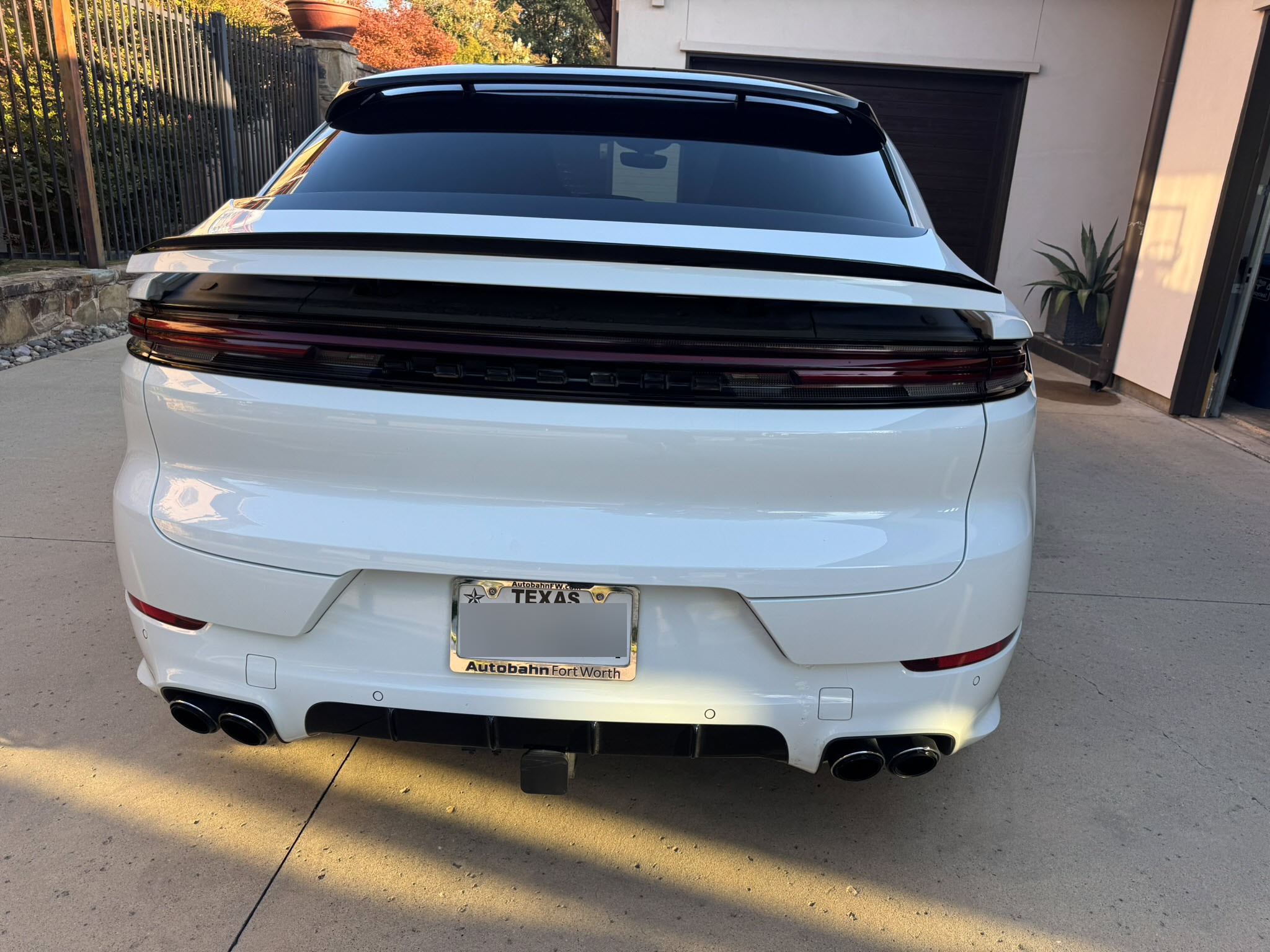 Used 2024 Porsche Cayenne S AWD/4WD image 10