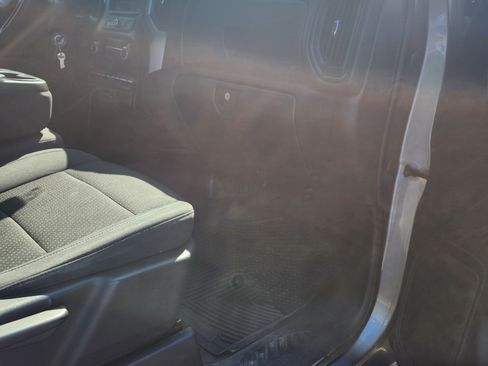 Used 2021 Chevrolet Silverado 1500 Custom image 15