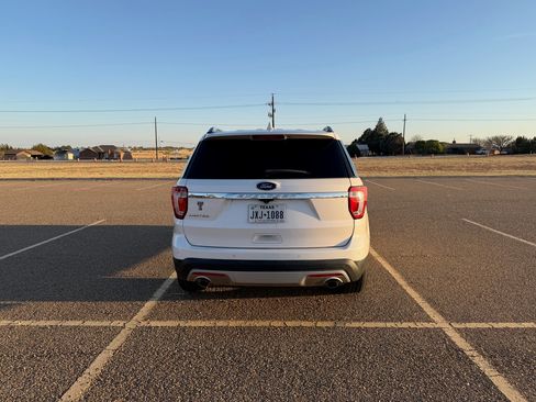 Used 2017 Ford Explorer Limited image 5