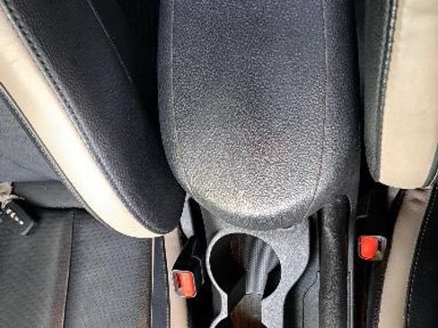 Used 2015 Hyundai Veloster Turbo w/ Option Group 04 image 12