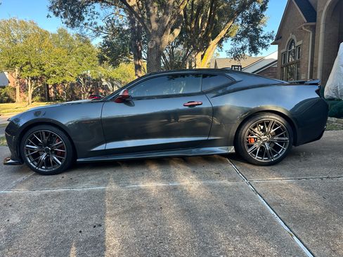 Used 2017 Chevrolet Camaro SS w/ 50th Anniversary Edition image 5