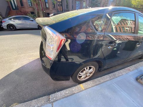 Used 2011 Toyota Prius Two FWD image 4