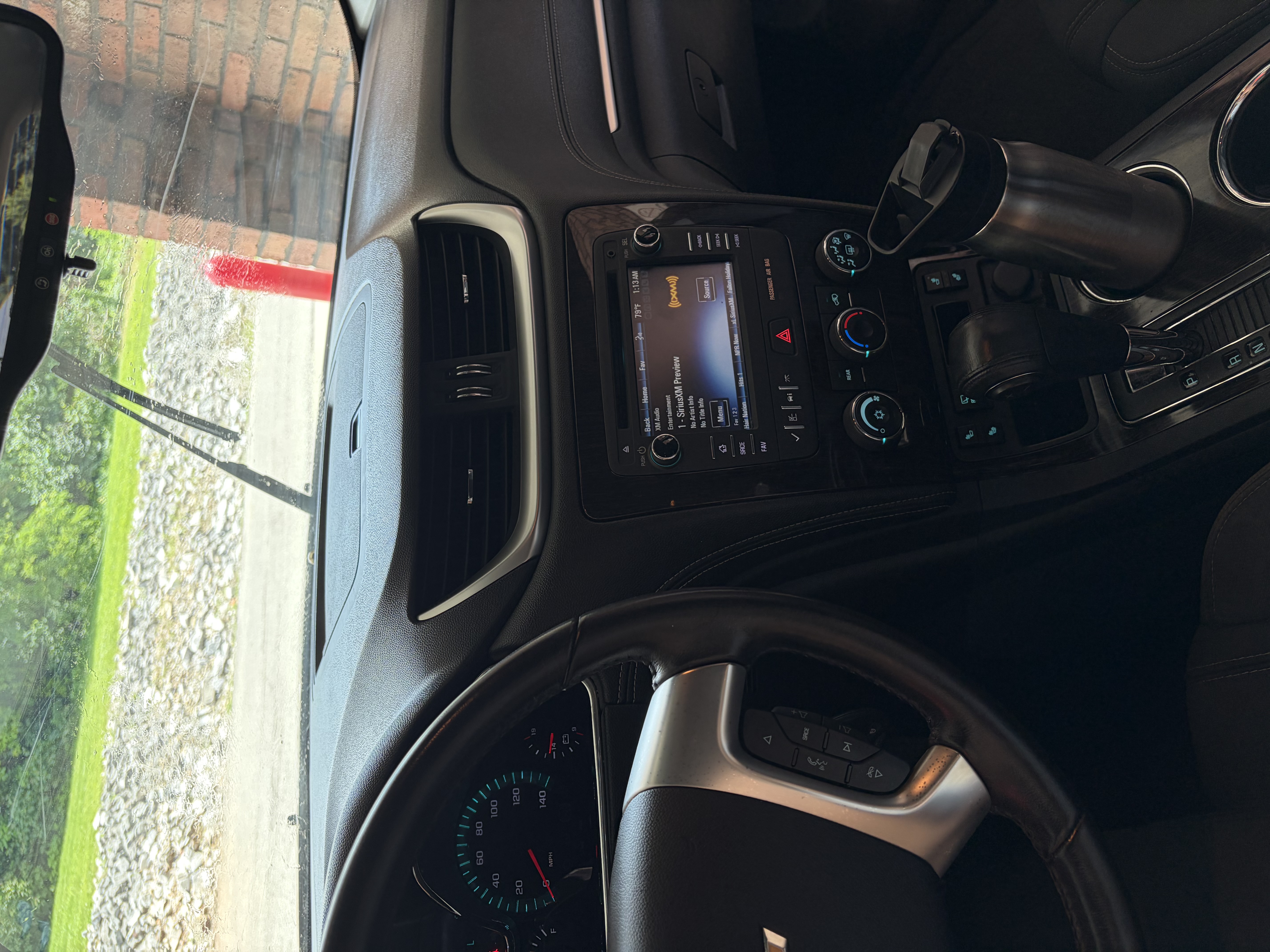 Used 2015 Chevrolet Traverse LT w/ Style and Technology Package FWD image 8
