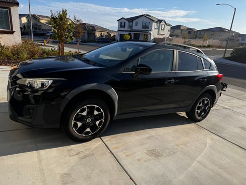 Used 2018 Subaru Crosstrek 2.0i Premium AWD/4WD image 2