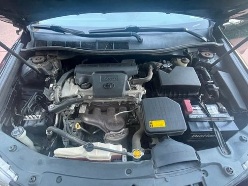 Used 2013 Toyota Camry SE FWD image 11