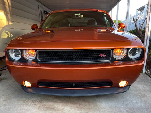 Used 2011 Dodge Challenger R/T image 10