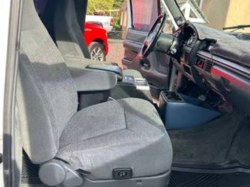 Used 1993 Ford Bronco AWD/4WD image 13