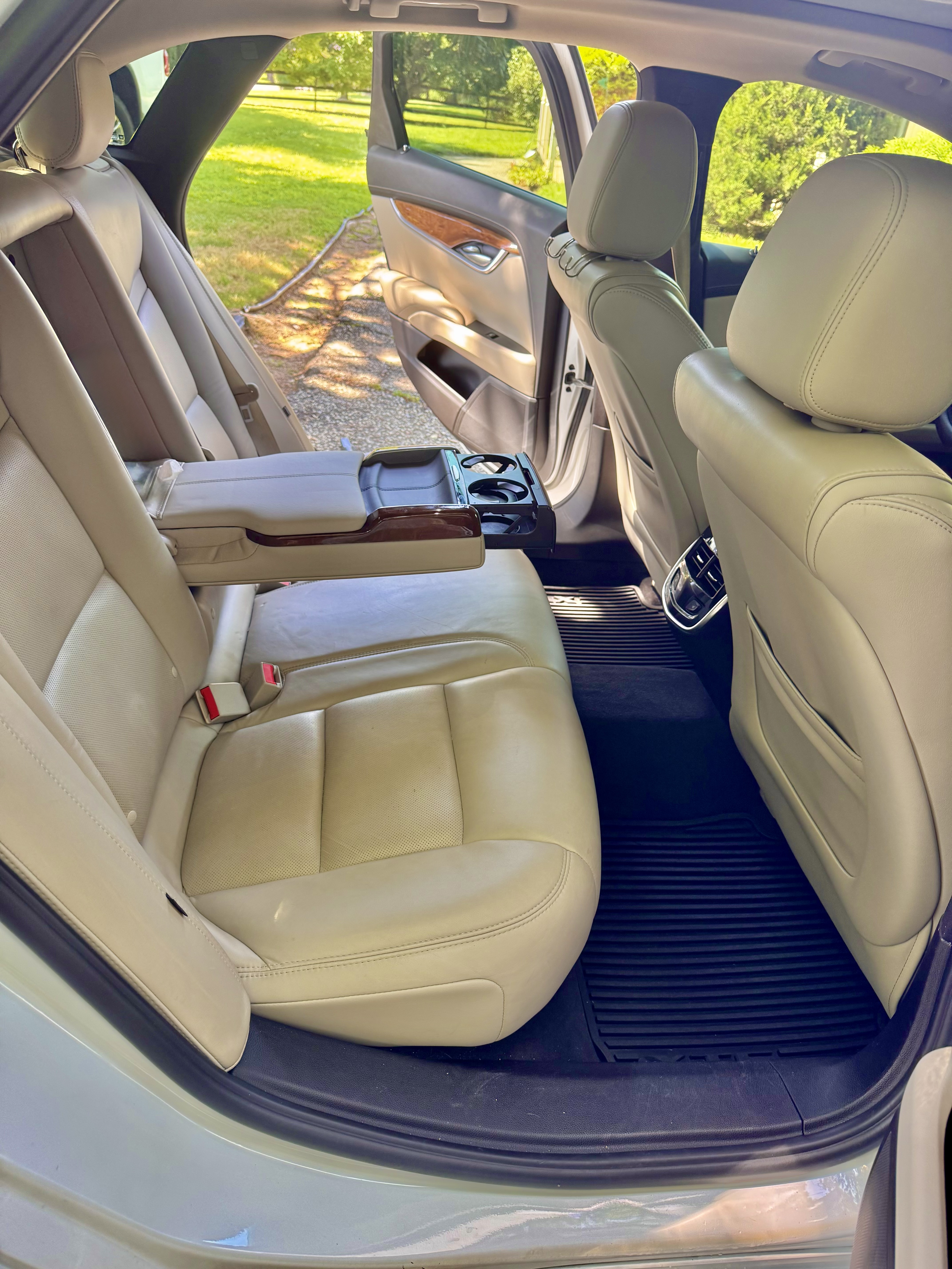 Used 2018 Cadillac XTS Luxury w/ Driver Awareness Package FWD image 21
