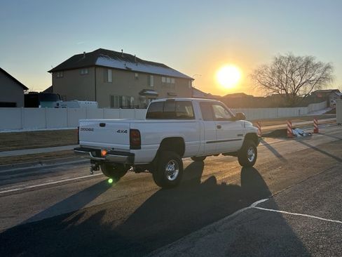 Used 2001 Dodge Ram 2500 Truck 4x4 Quad Cab image 6