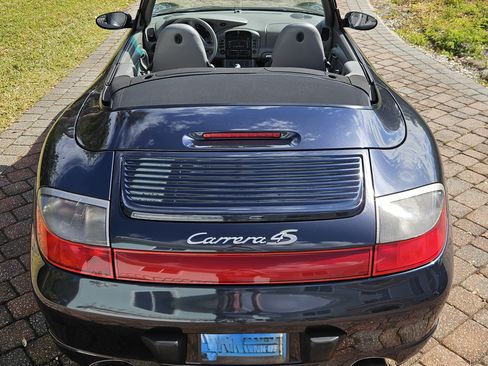 Used 2004 Porsche 911 Carrera 4S image 5