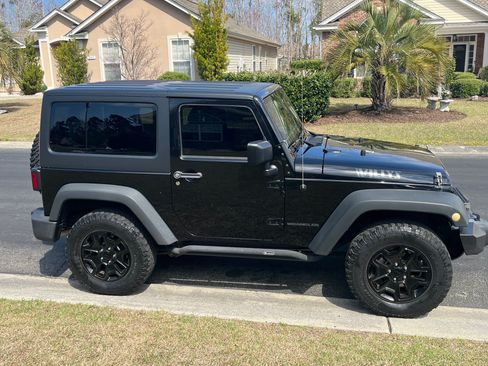 Used 2016 Jeep Wrangler Sport image 2