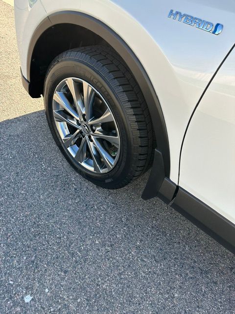 Used 2018 Toyota RAV4 Limited w/ Advanced Technology Package AWD/4WD image 5