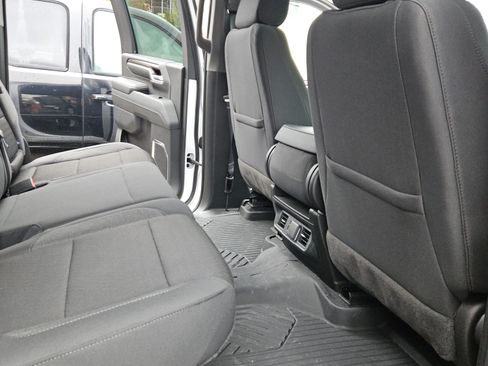 Used 2024 Chevrolet Silverado 3500 LT w/ Convenience Package image 2