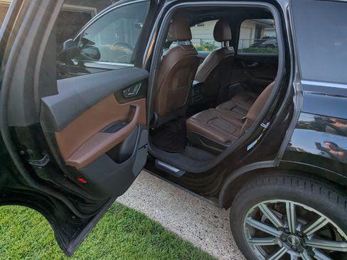 Used 2017 Audi Q7 3.0T Premium Plus image 6