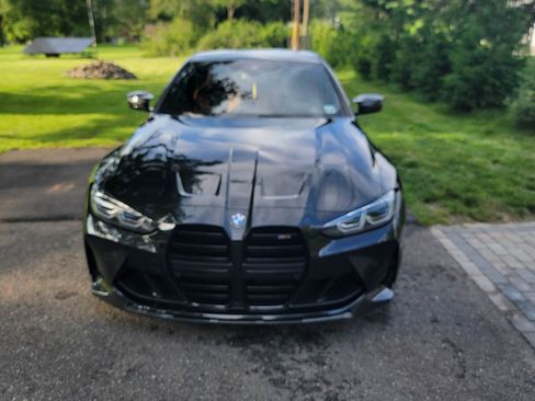 Used 2021 BMW M4 Coupe w/ M Carbon Exterior Package image 2