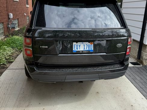 Used 2019 Land Rover Range Rover HSE image 2