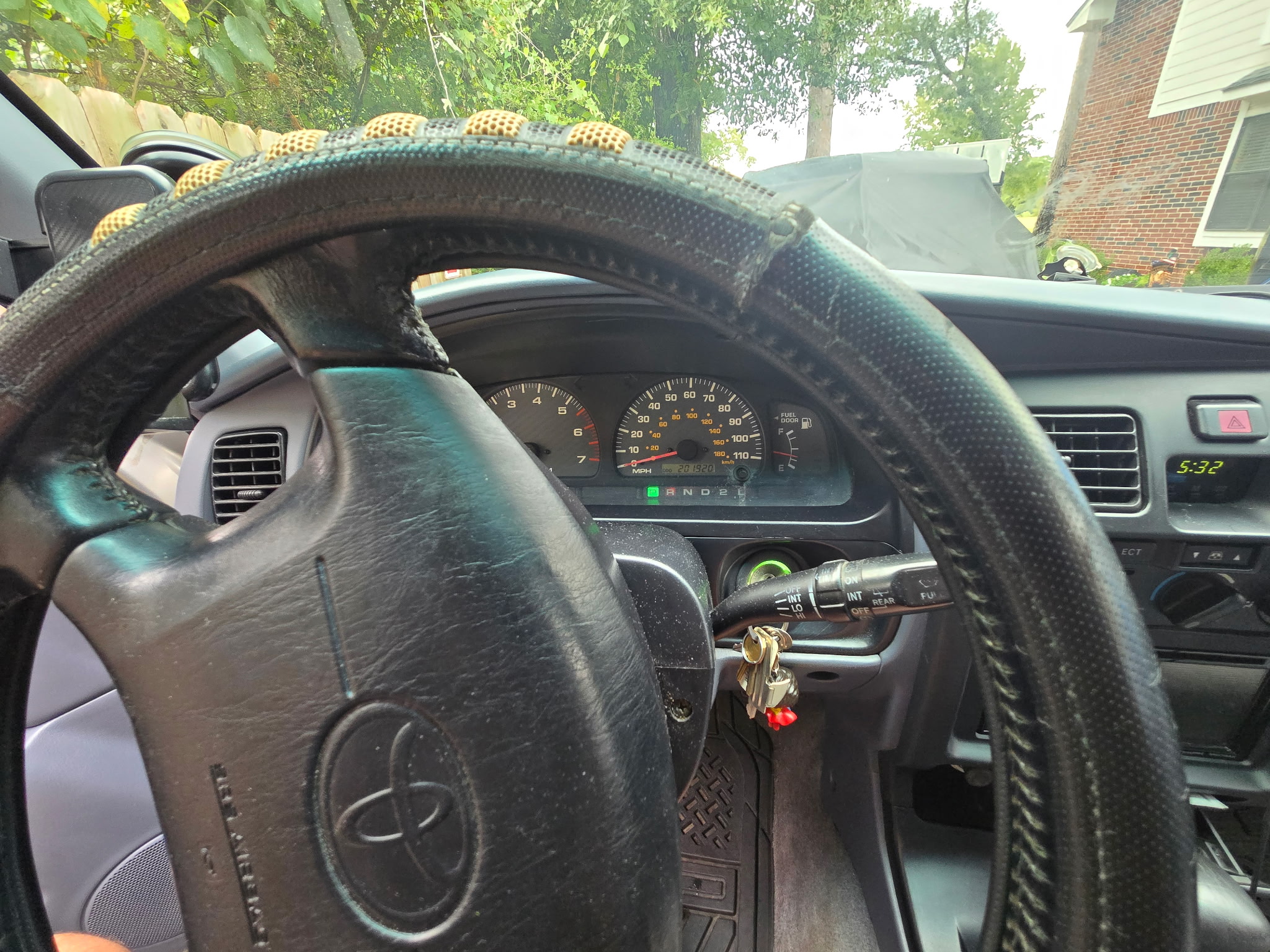 Used 2000 Toyota 4Runner SR5 RWD image 13