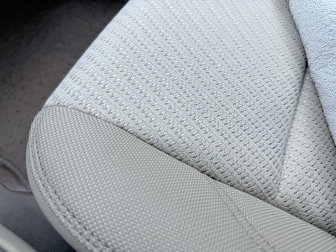 Used 2015 Toyota Camry LE FWD image 20