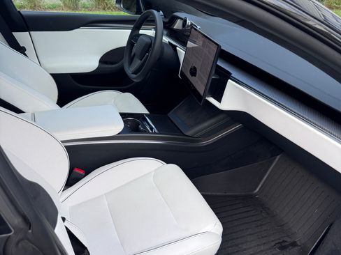 Used 2023 Tesla Model S Plaid AWD/4WD image 13