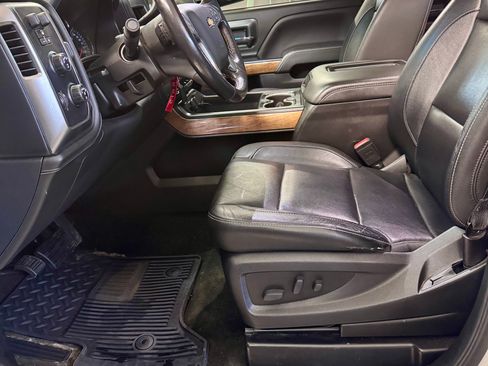 Used 2018 Chevrolet Silverado 1500 LTZ w/ Sport Package image 22