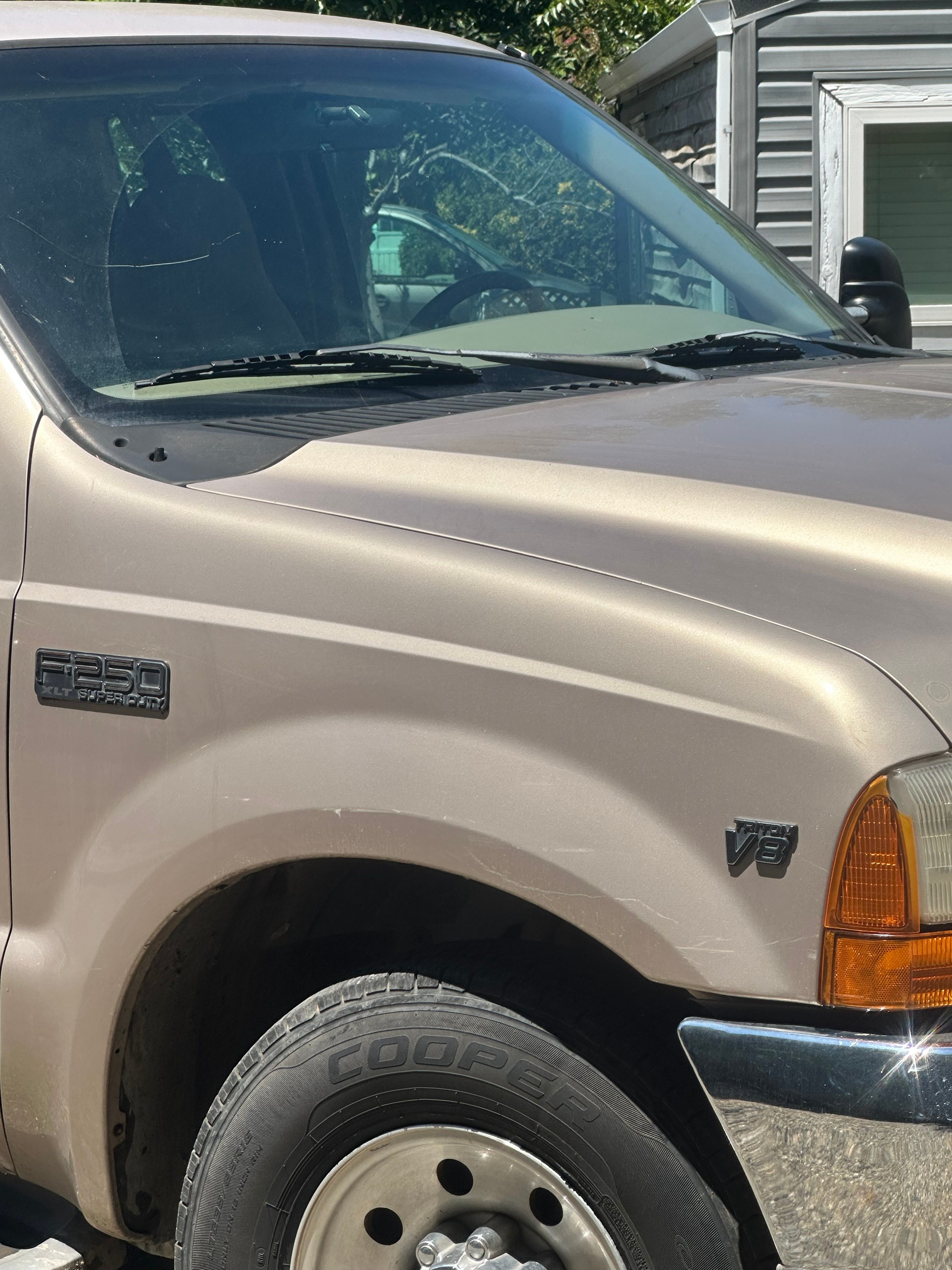 Used 1999 Ford F250 2WD SuperCab Super Duty image 2