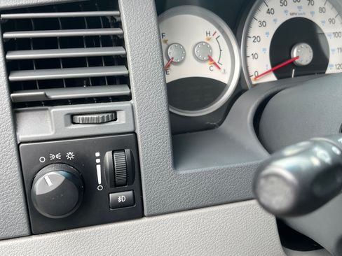 Used 2007 Dodge Durango SLT AWD/4WD image 14