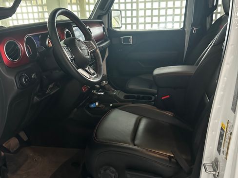 Used 2023 Jeep Wrangler Unlimited Rubicon w/ LED Lighting Group image 9