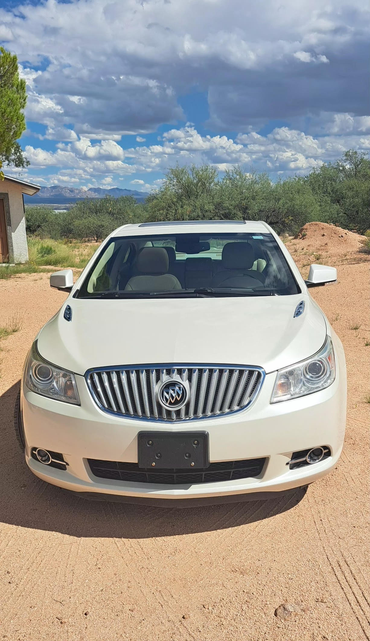 Used 2012 Buick LaCrosse Touring FWD image 2
