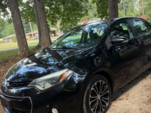 Used 2014 Toyota Corolla S w/ Driver Convenience Package FWD image 1