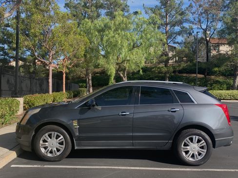 Used 2012 Cadillac SRX Luxury image 15