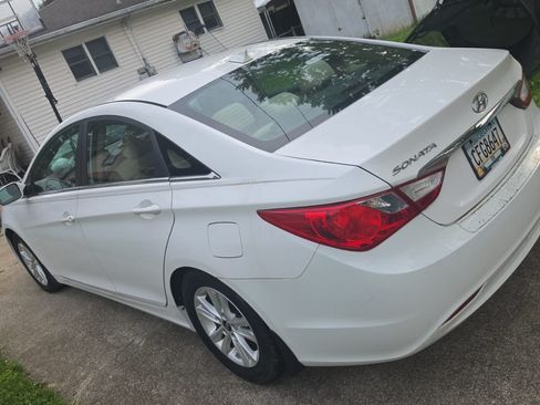 Used 2013 Hyundai Sonata GLS w/ Popular Equipment Pkg FWD image 2