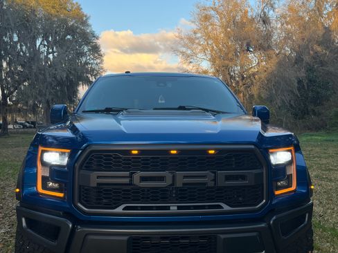 Used 2018 Ford F150 Raptor w/ Equipment Group 802A Luxury image 4