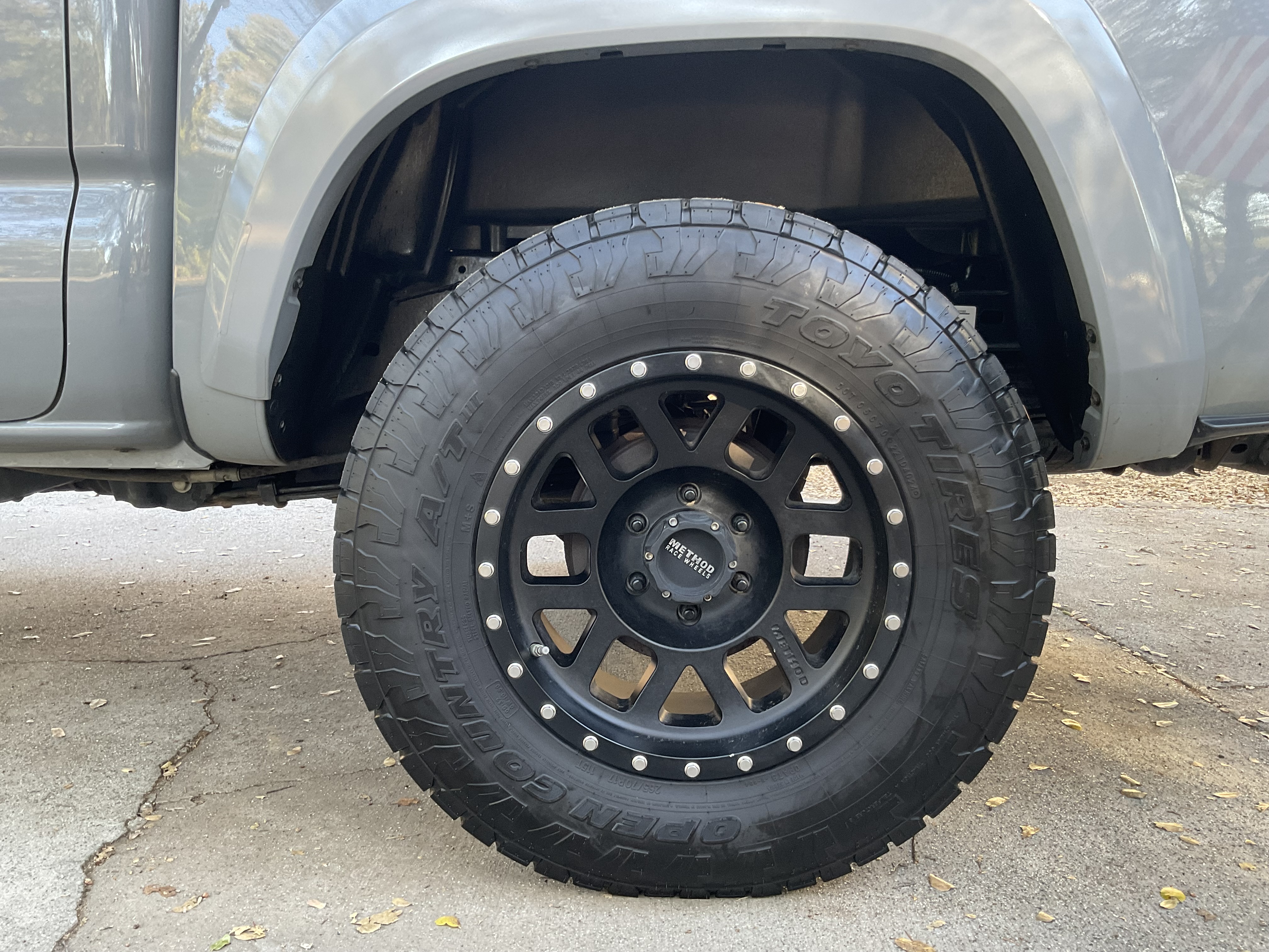 Used 2020 Toyota Tacoma SR5 w/ Technology Package AWD/4WD image 22