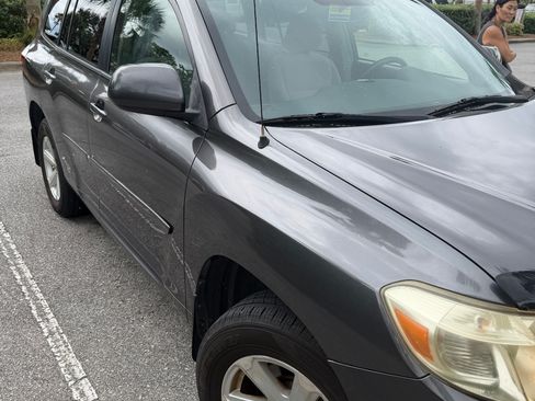 Used 2008 Toyota Highlander 4WD w/ Convenience Package image 2