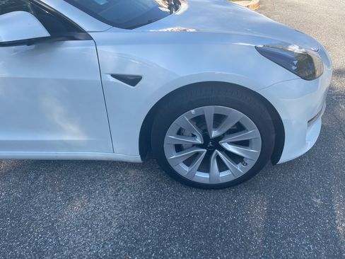 Used 2023 Tesla Model 3 Standard Range image 14