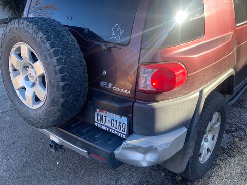 Used 2007 Toyota FJ Cruiser 2WD image 8