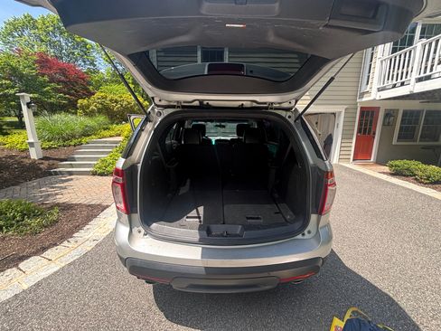 Used 2013 Ford Explorer XLT AWD/4WD image 14