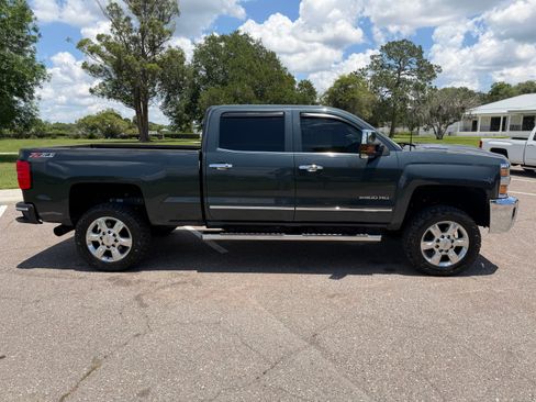 Used 2017 Chevrolet Silverado 2500 LTZ w/ Duramax Plus Package AWD/4WD image 15