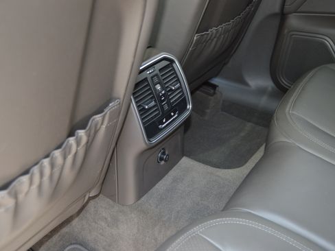 Used 2016 Porsche Macan S image 14