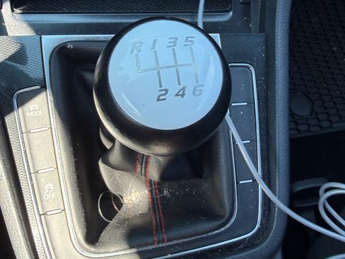 Used 2016 Volkswagen GTI S image 10