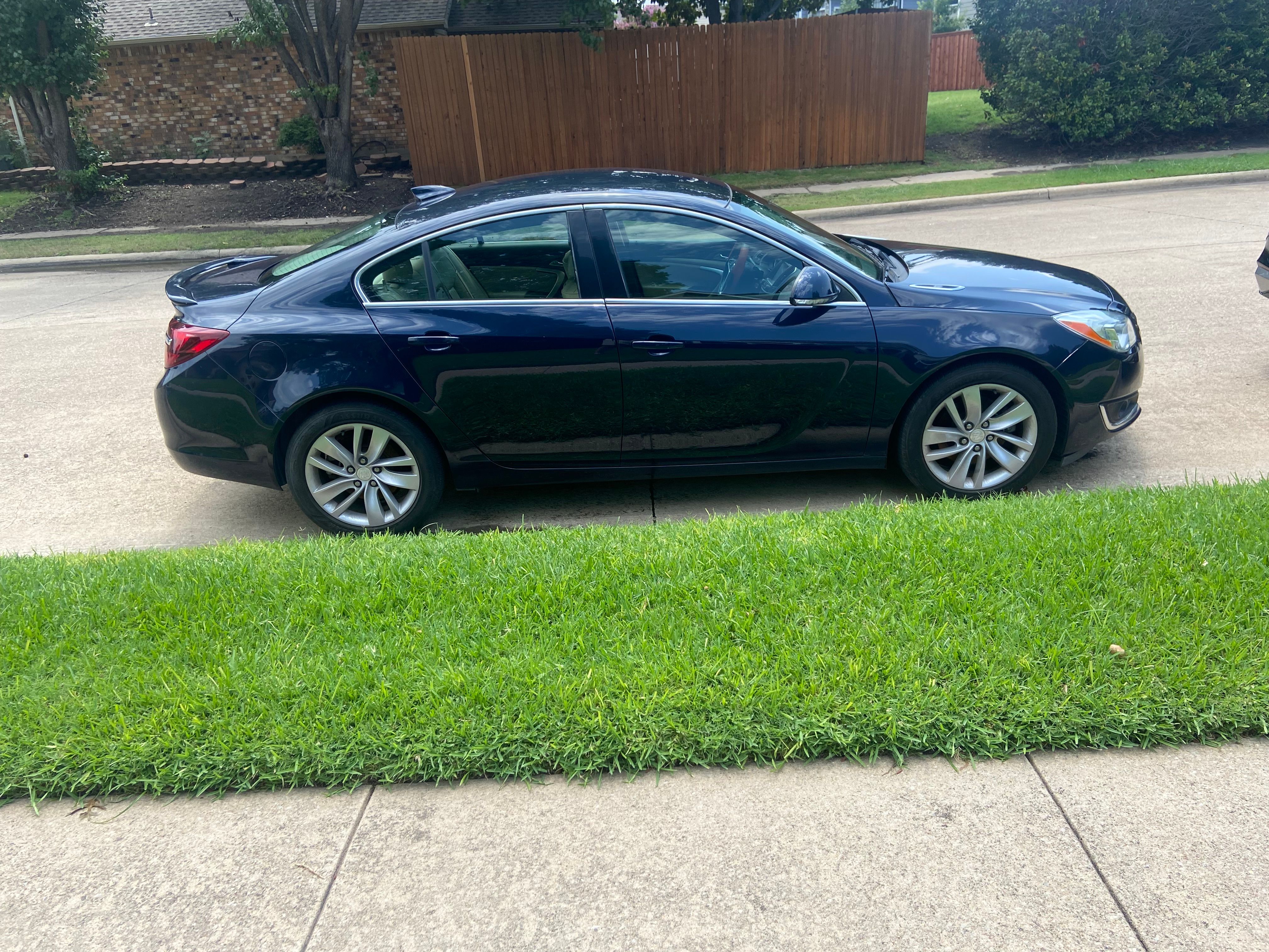 Used 2015 Buick Regal FWD image 1