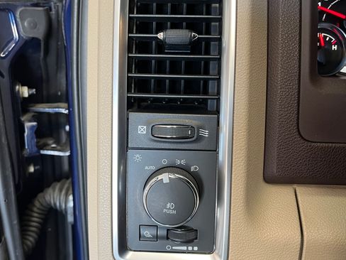Used 2017 RAM 1500 Classic SLT w/ Luxury Group AWD/4WD image 23